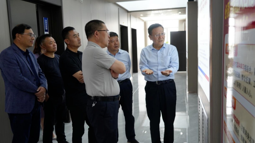 企业动态 | 甘州区委副书记、区长赵新福一行在金控张掖担保调研